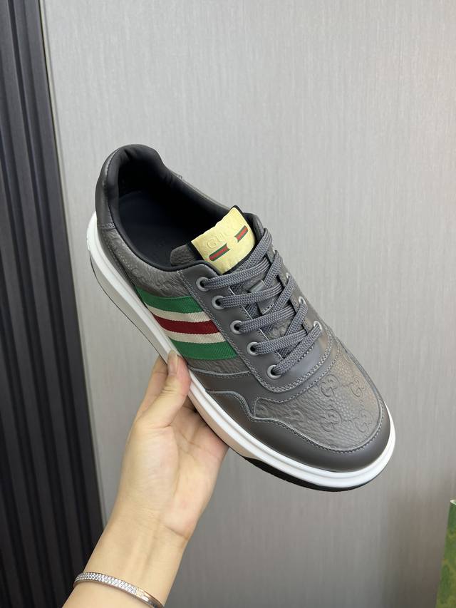 Factory price Gucci high-end quality original single shoe upper: Napa calf leather, lychee grain calf leather, computer embroidery brand totem interior: water dyed cowhide outsole: ultra light TPU rubber; Two tone molded outsole with ultra-high quali