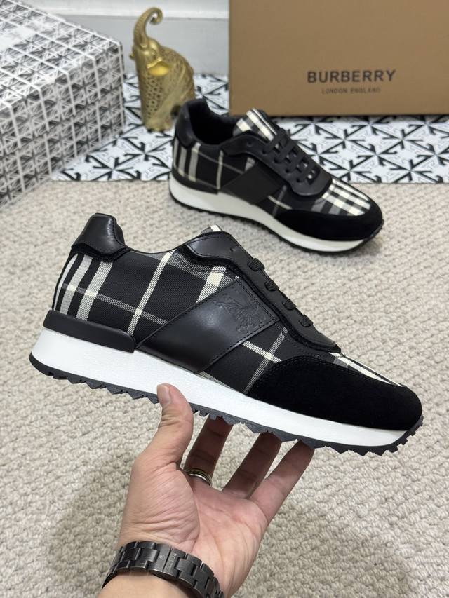 The new Burberry men's classic low cut sneakers, priced at actual factory price BURBERRY2024C, feature vintage plaid cotton paired with cowhide material for a refreshed interpretation, adorned with a refreshed brand logo. Made from sheepskin, durable