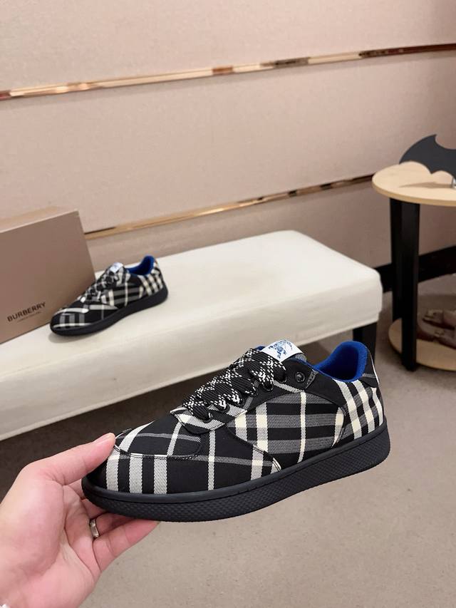 Factory price: synchronized with Burberry and top tier purchasing agents at the counter. Available in size: 38-44. Italian imported cowhide with fully imported sheepskin lining, sole: original factory special supply original sole, exclusive activity 