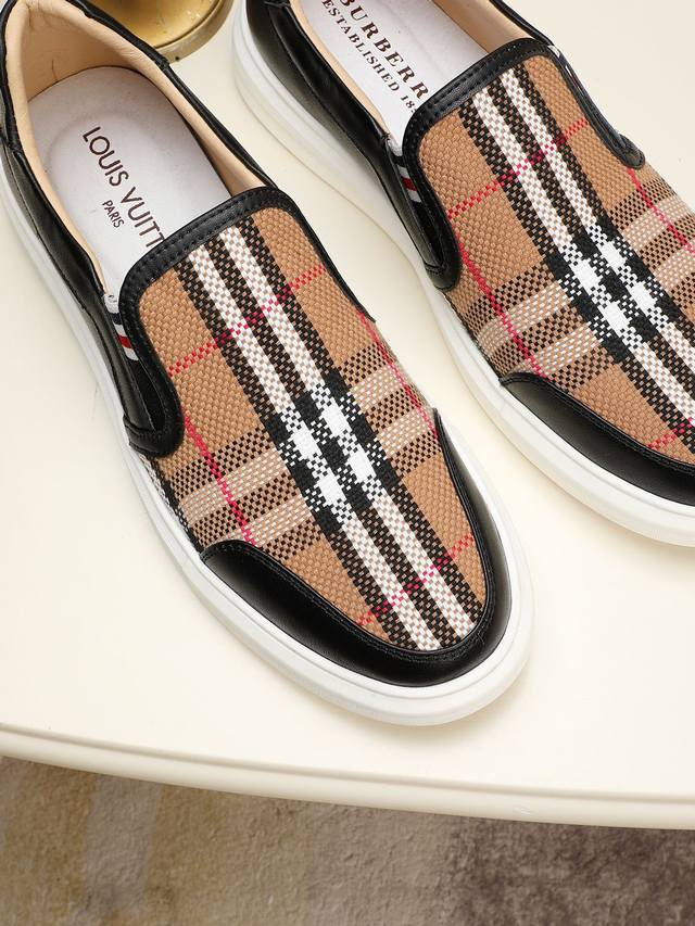 Real price latest casual men's shoes, welcome 1:1 comparison, hot selling Burberry Hong Kong counter casual shoes, counter quality, support for inspection, high-quality workmanship, upper made of imported Italian top layer cowhide, imported leather l